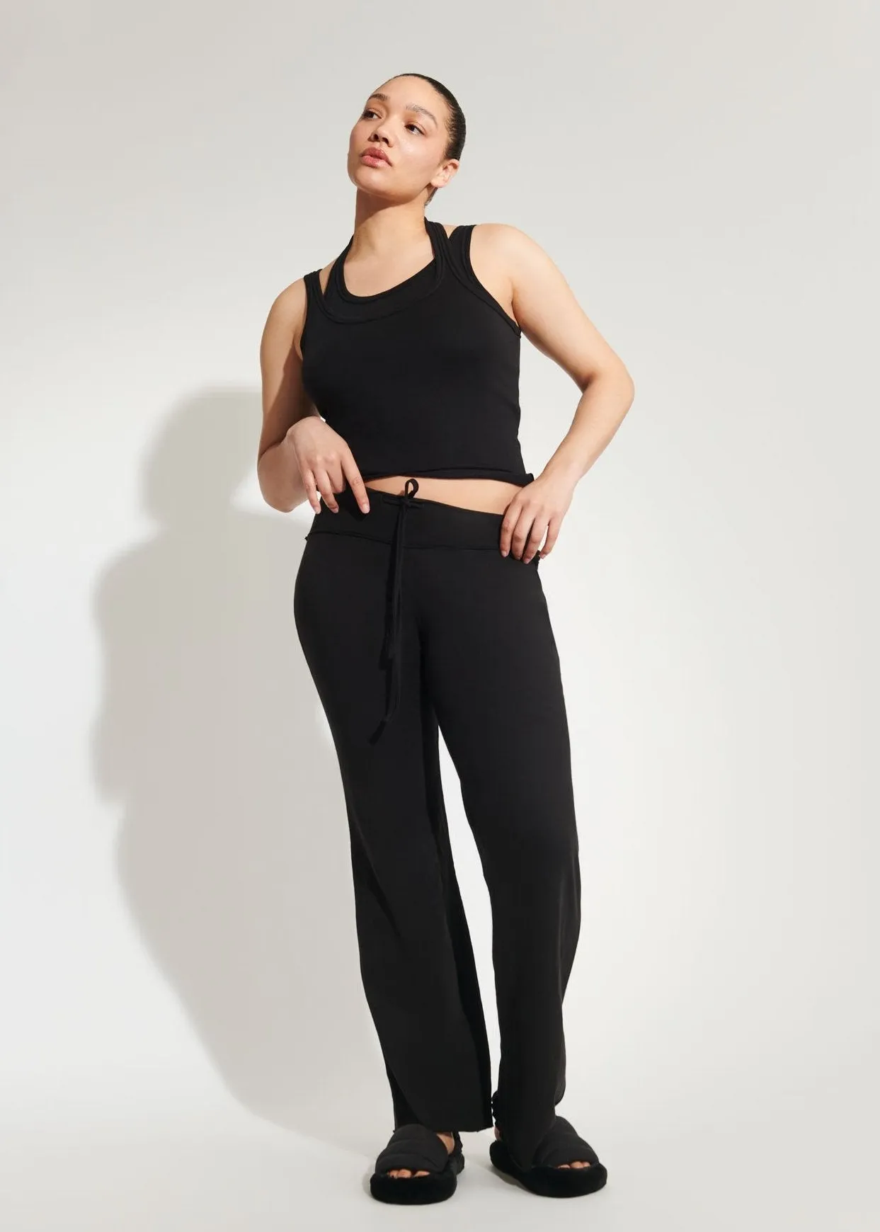 Essie Pant