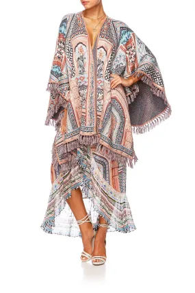 KNITTED PONCHO WITH FRINGING LADY LAKE