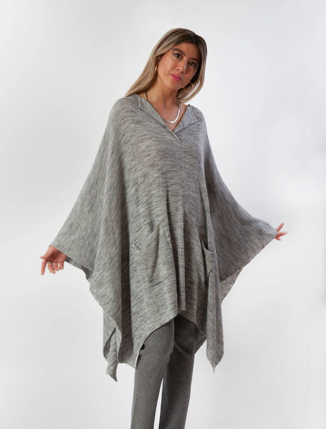 PANDORA PONCHO