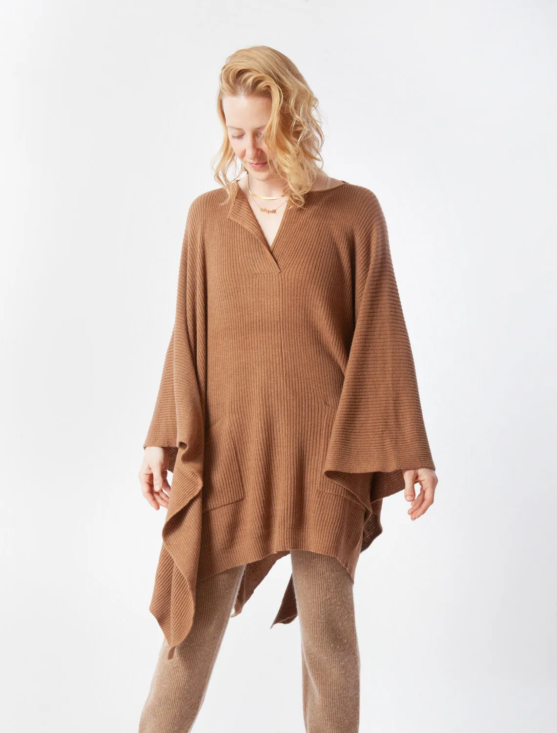 PANDORA PONCHO